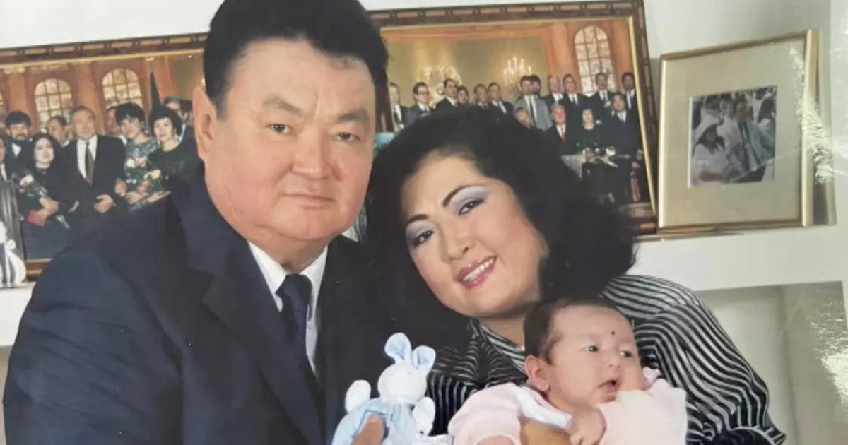 «Енді алдыңызға келмеймін» деп  өкіріп жыладым»: Мақпал Жүнісова Заманбек Нұрқаділовпен қалай танысқанын айтты