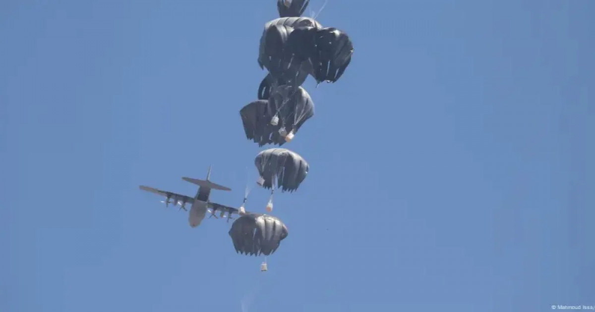 Франция Газаға әуеден гуманитарлық көмек тастады