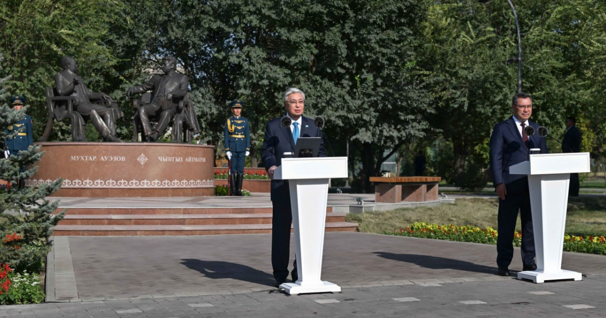 Қасым-Жомарт Тоқаев: «Мұхтар Әуезов пен Шыңғыс Айтматов тілектес халқымыздың жүрек сөзін шығармалары арқылы жеткізген»