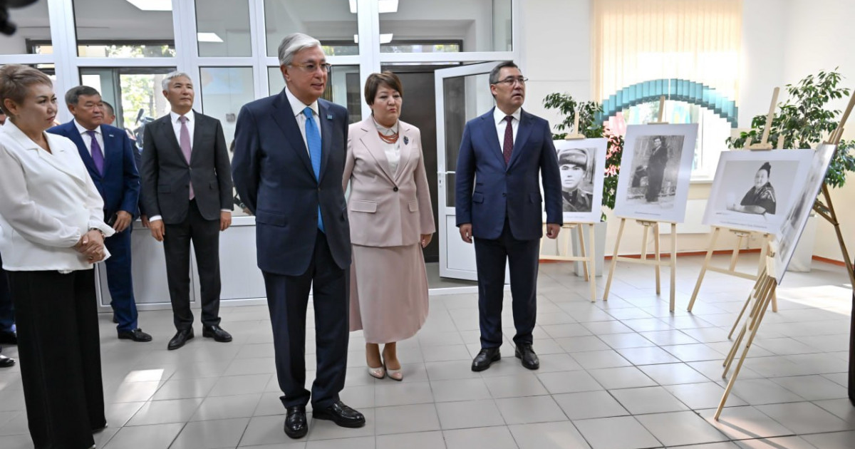 Мемлекет басшысы Бішкек қаласындағы Кемел Тоқаев атындағы №33 мектеп-гимназияға барды