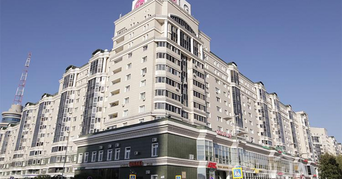 Министрліктер үйі маңындағы көпқабатты тұрғын үйде өрт шықты (видео)