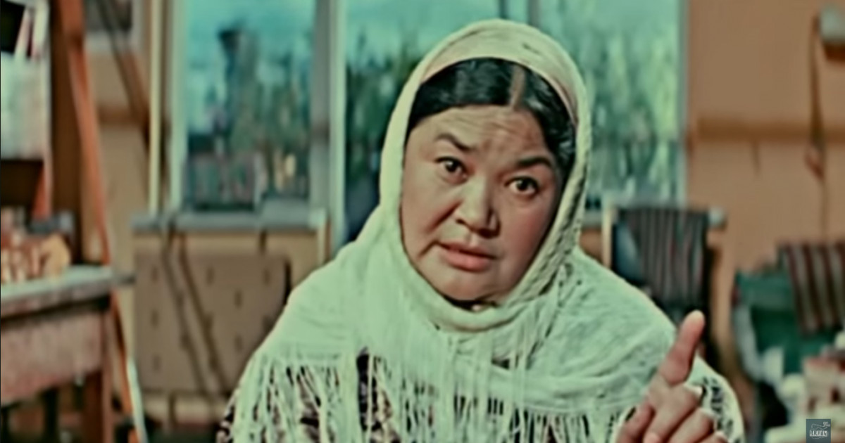 «Мұхтар Әуезовтің өзі басты рөлге таңдады»: Туған ағасын репрессиядан арашалап қалған – Әмина Өмірзақова