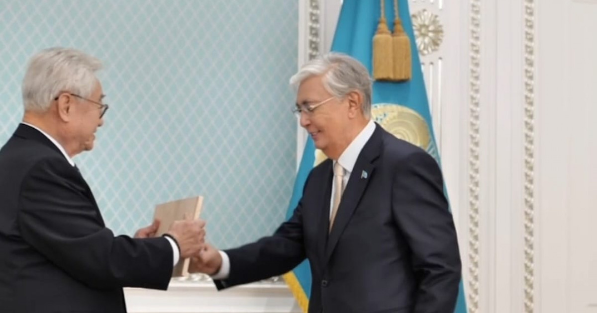 Президент таэквондо дәстүріне сай тақтай сындырды (ВИДЕО)