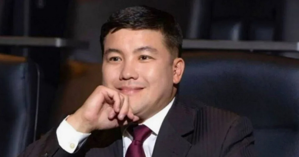 Тұрсынбек Қабатов оқырмандарына арнап жазба жариялады