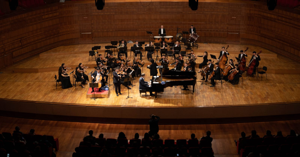 Француз композиторы «Абай арманын» шырқады