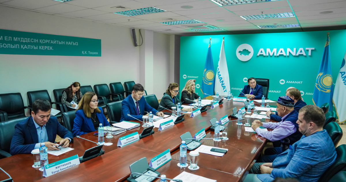 «AMANAT»: Импорт жергілікті тауар өндірушілердің табысын күрт азайтты
