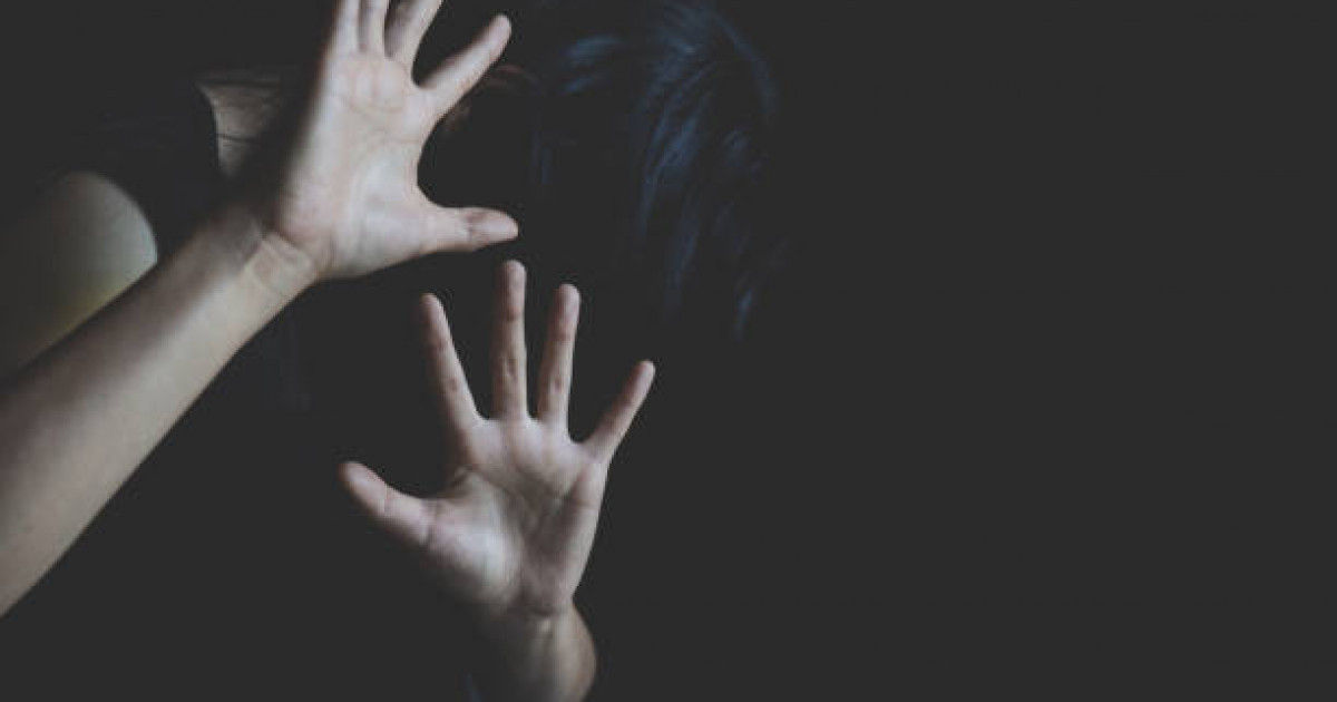 Кәмелетке толмаған қызды ұрлап, екі рет әртүрлі ер адамға тұрмысқа берген: қылмыстық іс қозғалды