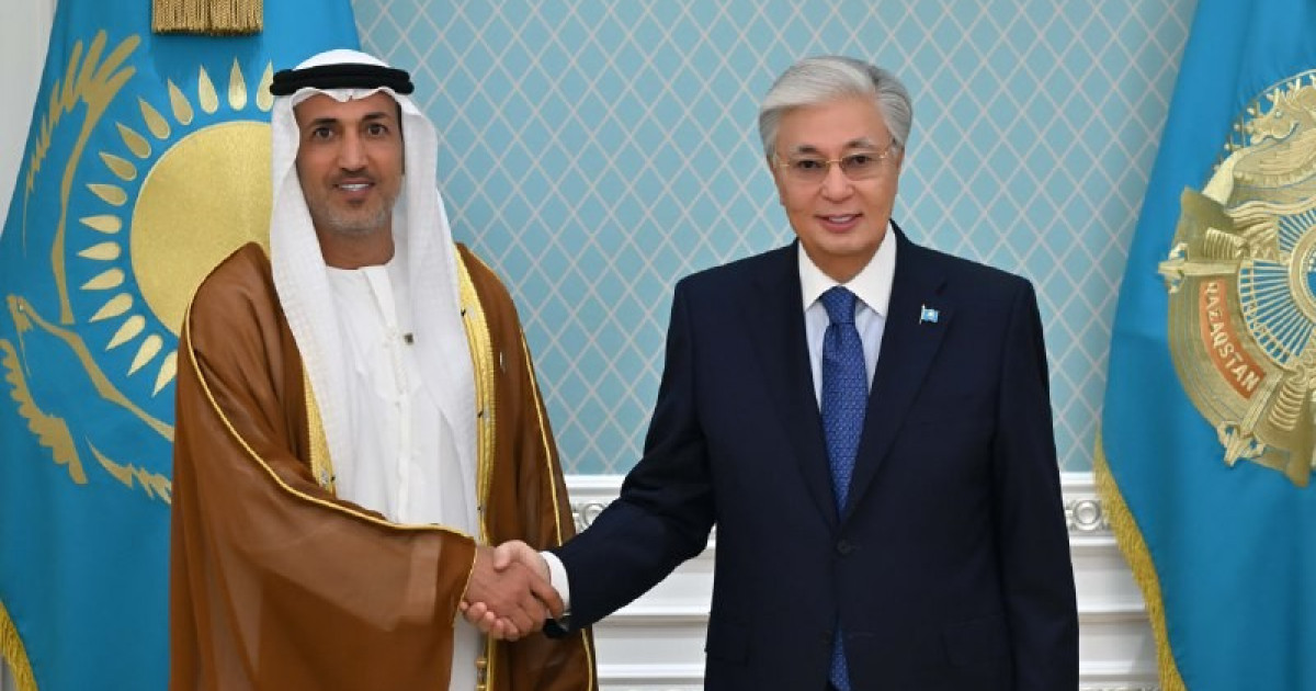 Мемлекет басшысы БАӘ Қорғаныс істері жөніндегі мемлекеттік министрі Мұхаммед бен Мубарак Фадел Әл-Мазруиді қабылдады