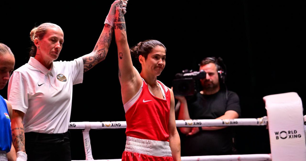 Назым Қызайбай венгриялық боксшыны нокдаунға жіберіп, жеңіске жетті