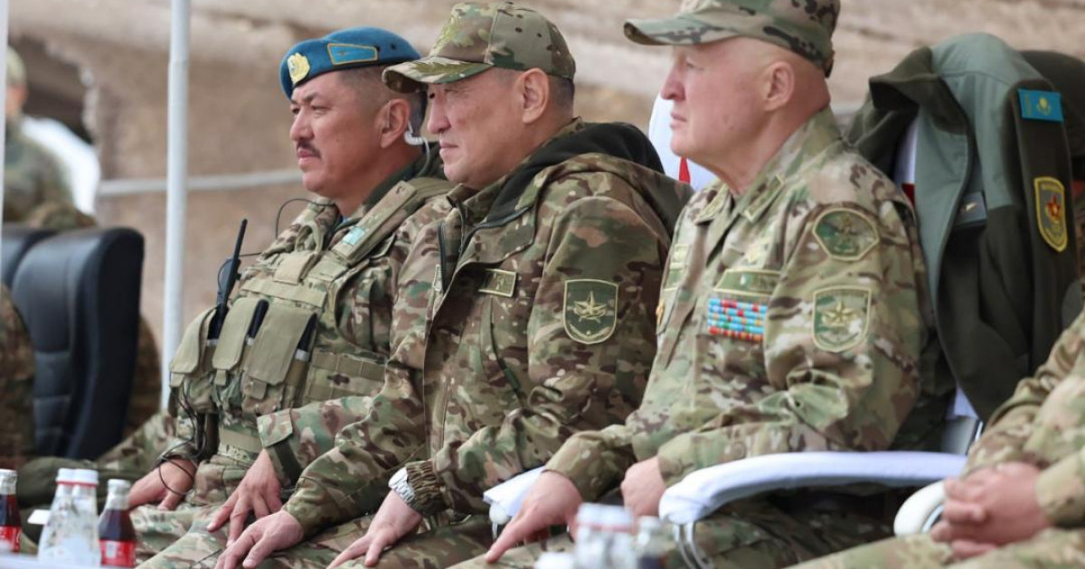 Сарыөзек гарнизонында 3 000-нан астам әскери қызметші жауынгерлік дайындықтан өтті