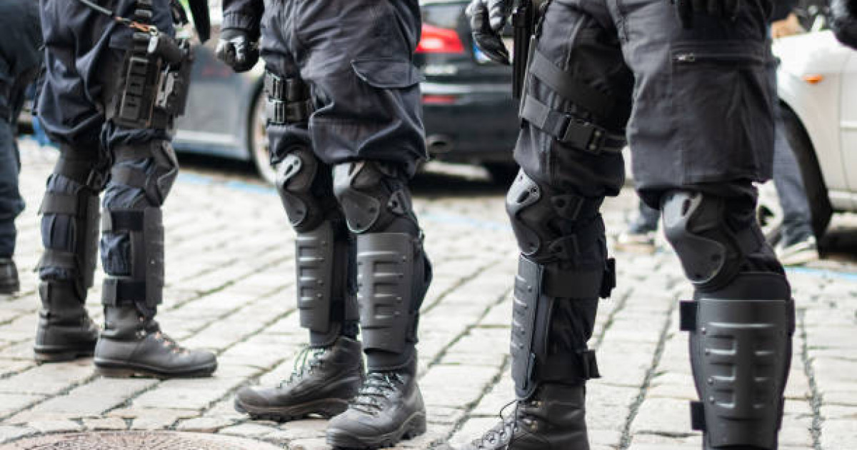 Талғардағы қанды оқиға: арнайы жасақ бүлдіршінді құтқарды