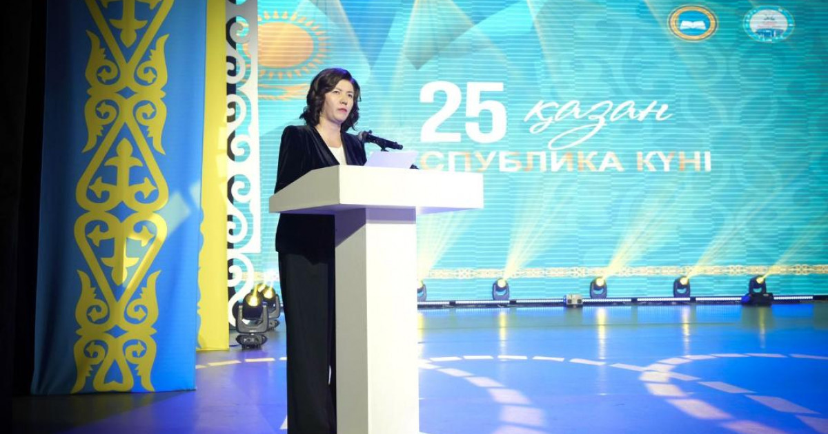 64 ұстаз «Үздік педагог» атағымен марапатталды