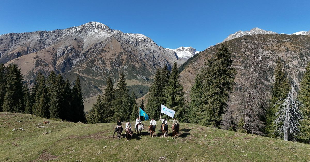 «Алатау аманаты»: Сарыбел – жаяу жүргіншілер бағытының тұсауын кесті