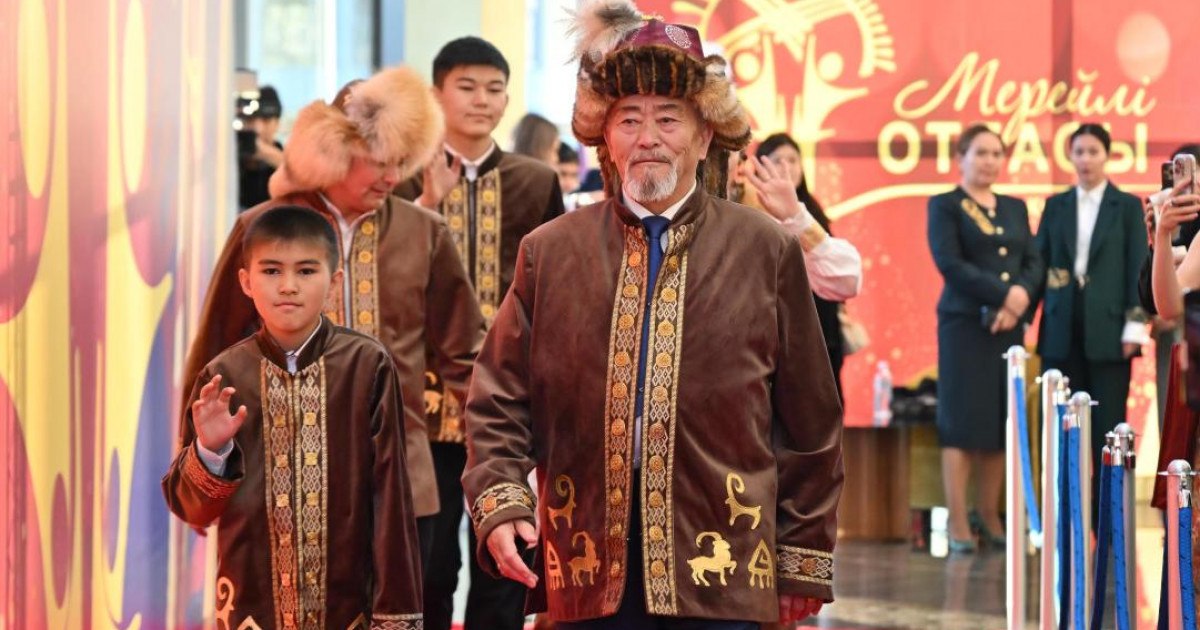 «Мерейлі отбасы – 2025»: Астанада еліміздегі ең үздік 20 үлгілі отбасы марапатталды