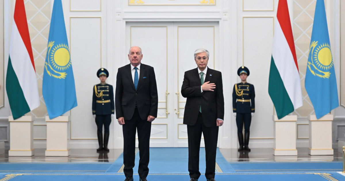 Тоқаев Ақордада Мажарстан президентін қарсы алды