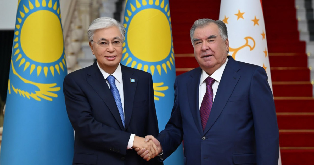 Тоқаев Душанбеде Эмомали Рахмонмен кездесті