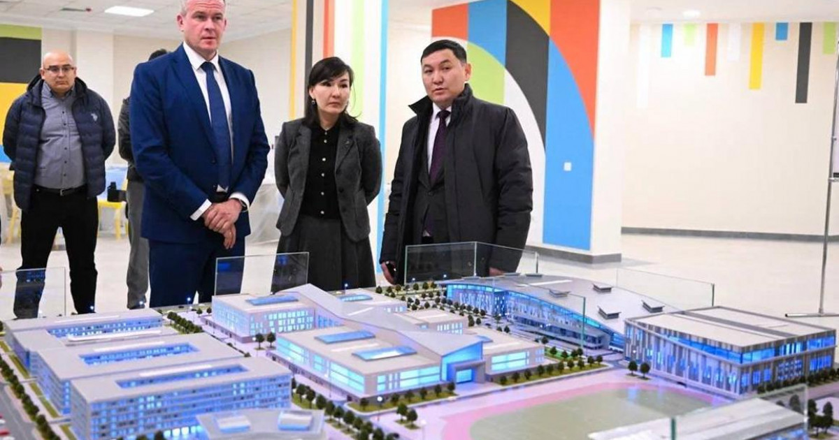 WADA президенті Ұлттық спорт университетінің құрылысымен танысты