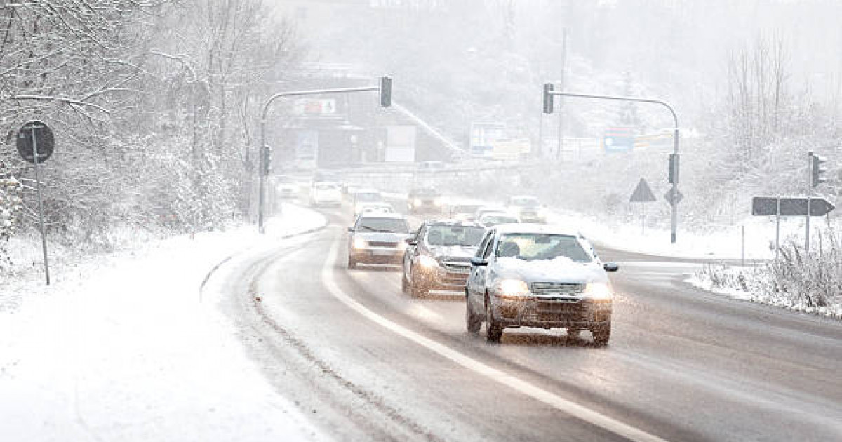 Ауа райы күрт бұзылды: екі облыста жол жабылды