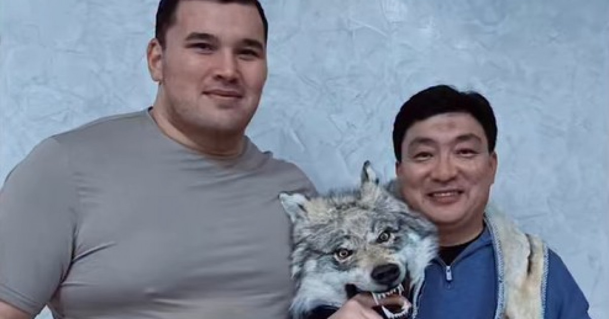 «Қазақстан барысы» Тоқтар Серіковке ерекше сыйлық берді