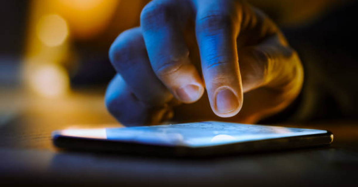 Маңғыстауда қамаудағы адамға телефон апарып берген азамат ұсталды