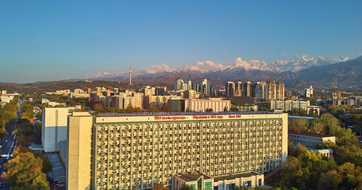 Сәтбаев университетінде Қырғызстан делегациясы халықаралық ғылыми-білім беру инновациялық орталық құру тәжірибесін үйренді