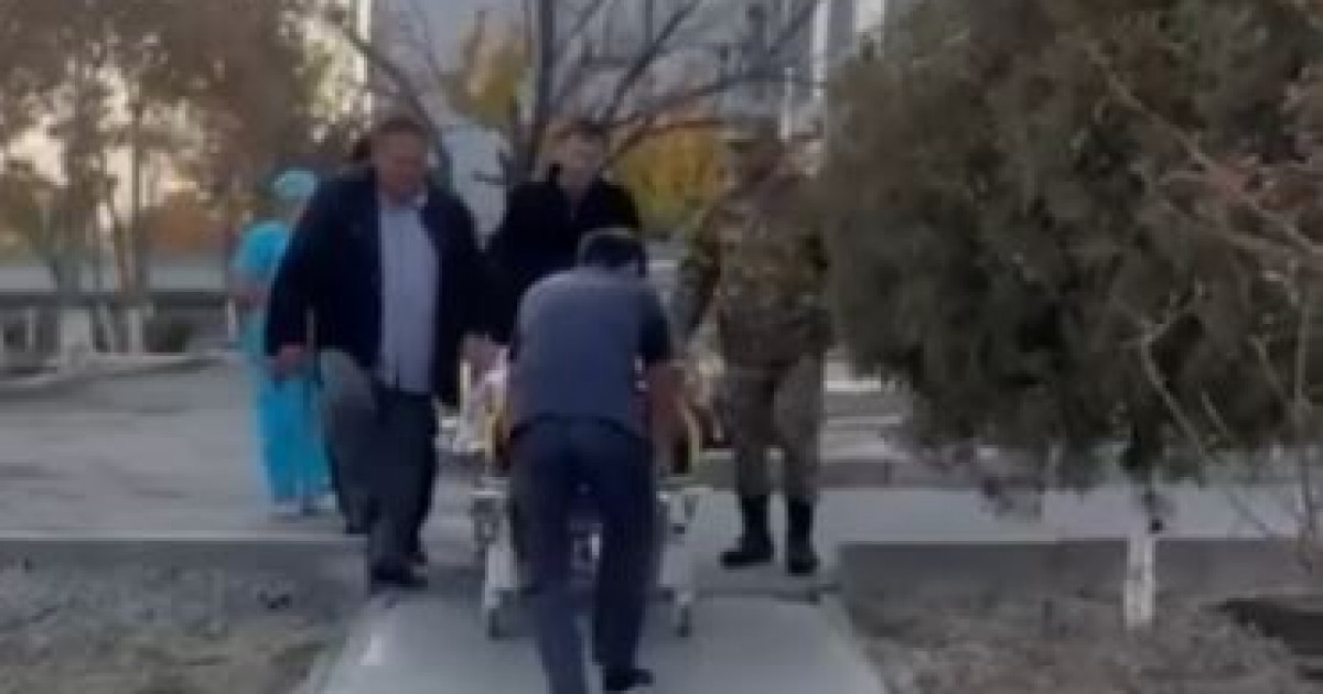 Түркістан облысында өрттен зардап шеккен ер адам тікұшақпен Шымкентке жеткізілді