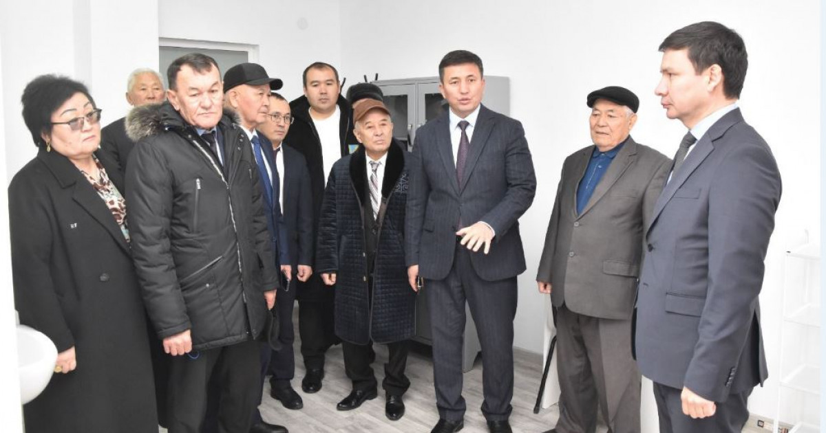 Ауылдағы ағайынға қуаныш сыйлады