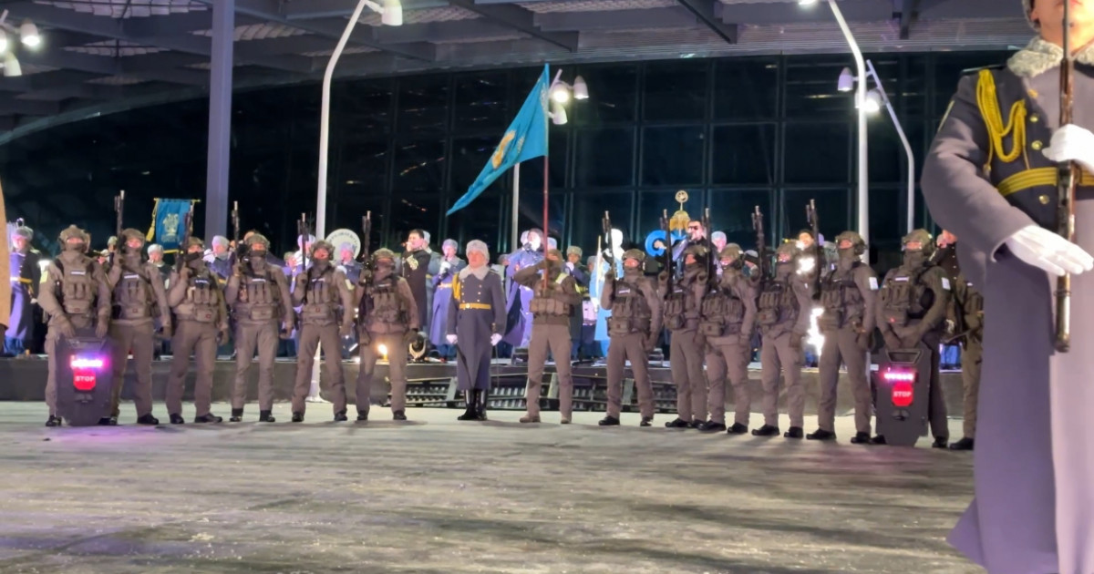 Бауыржан Момышұлының 115 жылдығына арналған плац-концерт өтті