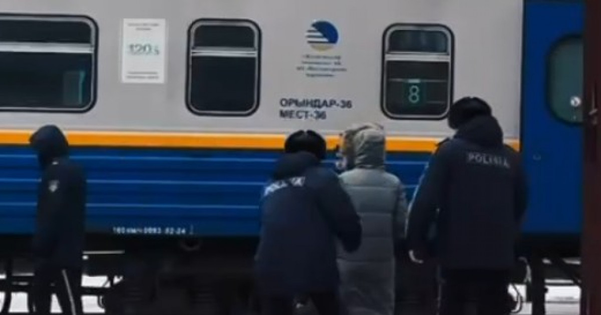 «Бейтаныс адамның сәлемдемесін апарып бермеңіз»: полиция ескерту жасады