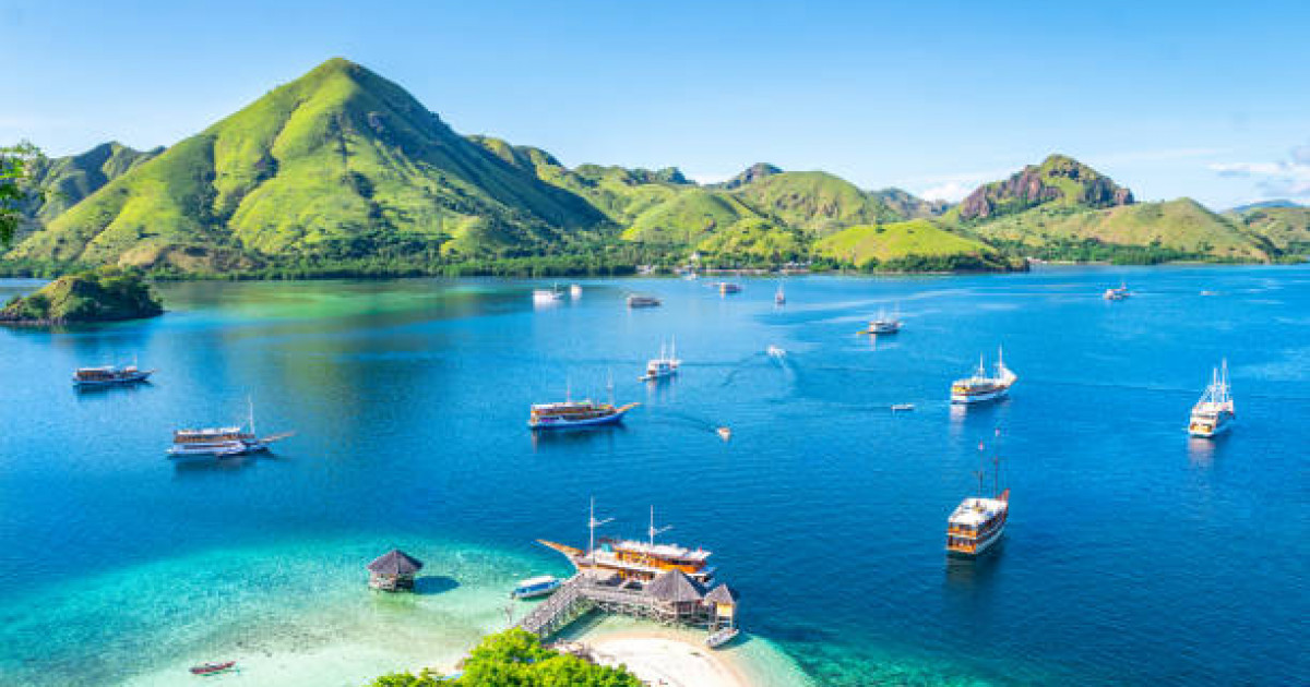 Индонезияның Суматра аралындағы табиғи апат: 900-ден аса адам қаза тауып, 410 тұрғын жоғалып кетті