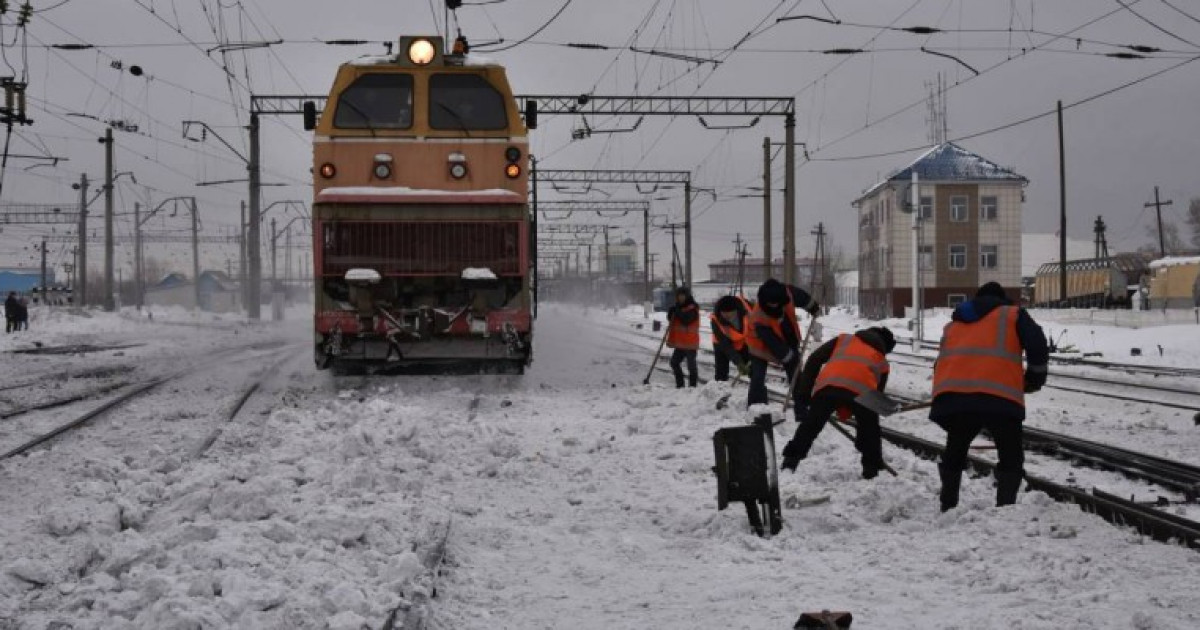 Қарағанды облысында төрт жұмысшыны жүк пойызы қағып, мерт болды
