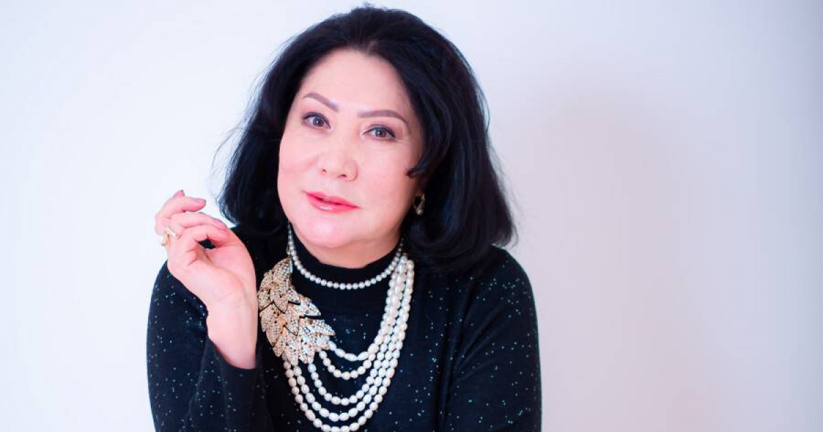 «Әкем мен анам әмеңгерлікпен қосылған»: танымал актриса отбасы туралы айтты (видео)