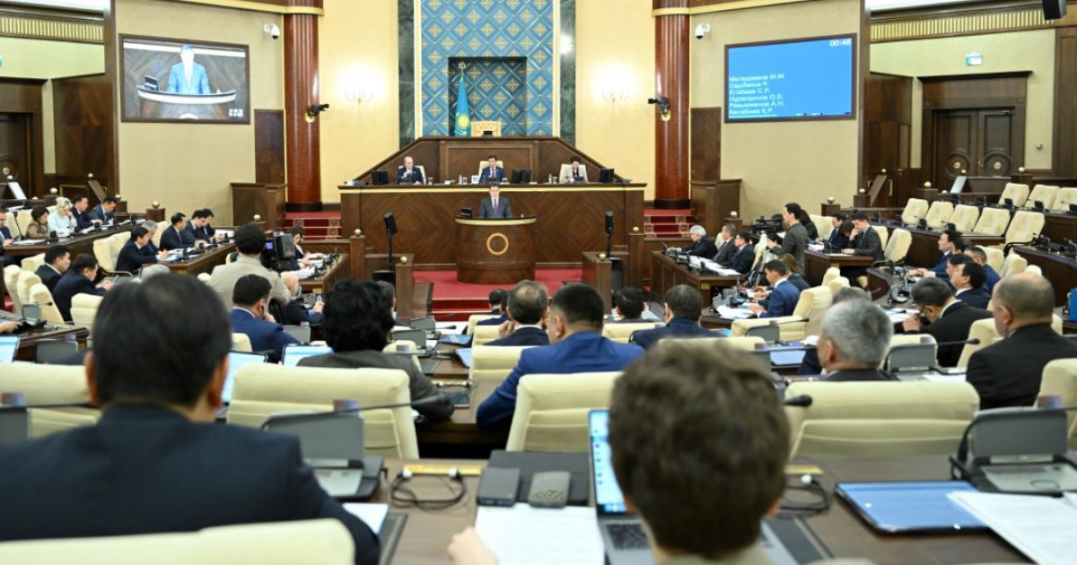 Мәжіліс депутаттары Үкіметтің есебін тыңдады