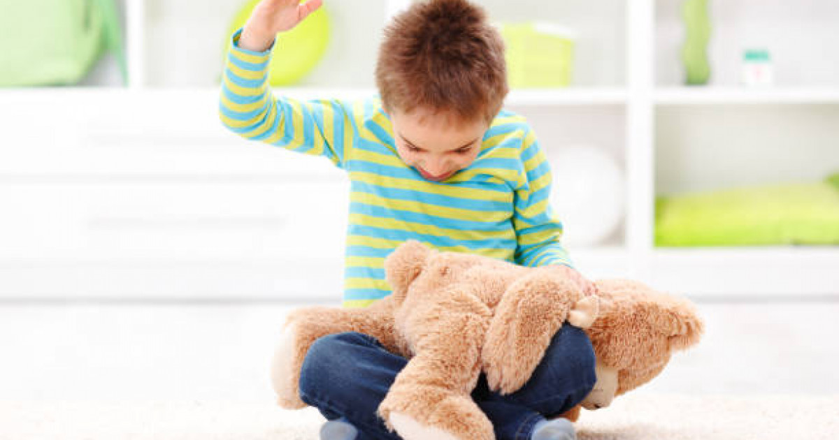 «Батареяға байлап, аяусыз соққыға жыққан»: Жаркентте баласын аямаған тас жүрек ана қамауға алынды