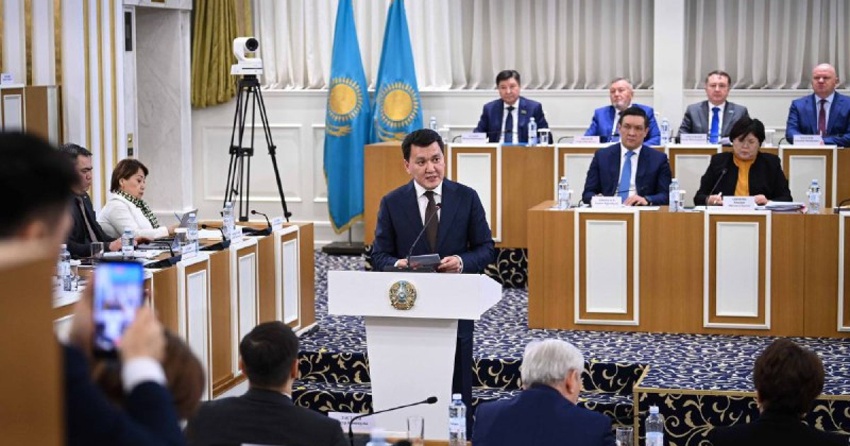 Жаңа Конституцияның жобасында рухани-адамгершілік құндылықтар БҰҰ нормаларына сай нақтыланды – Ерлан Қарин