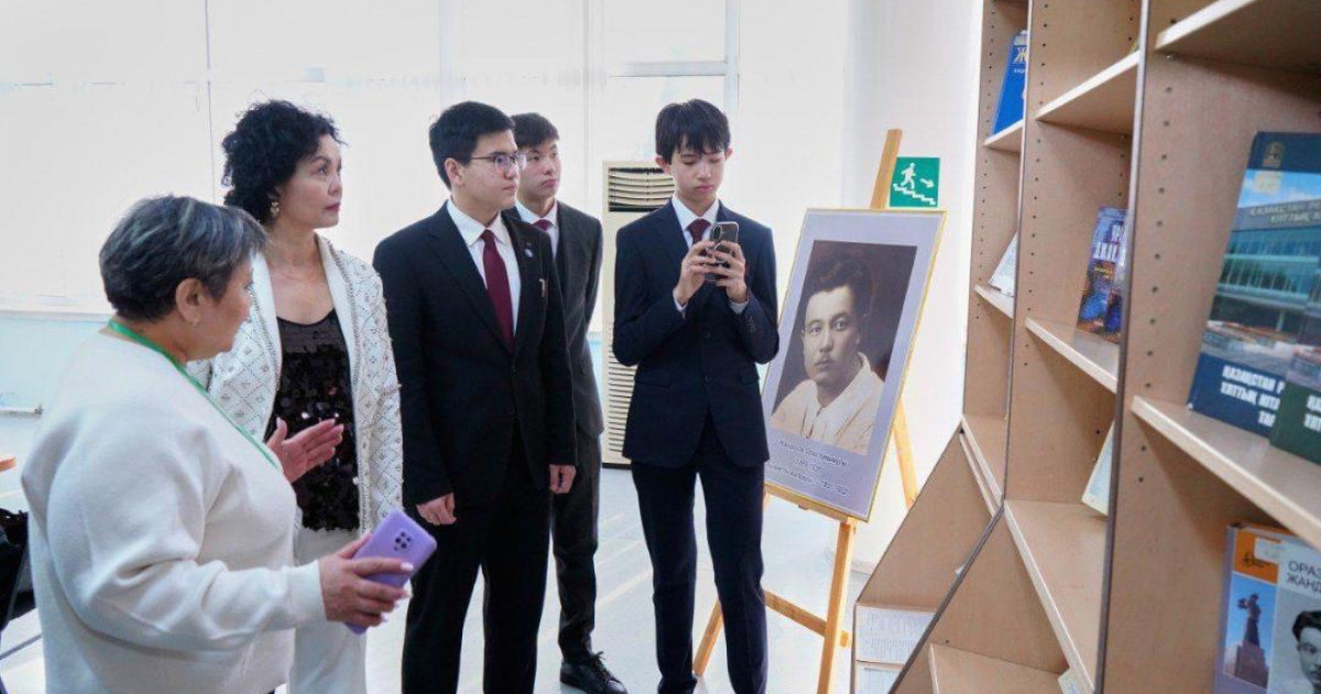 Астананың жас ғалымдары Ораз Жандосов мұрасын зерттеді