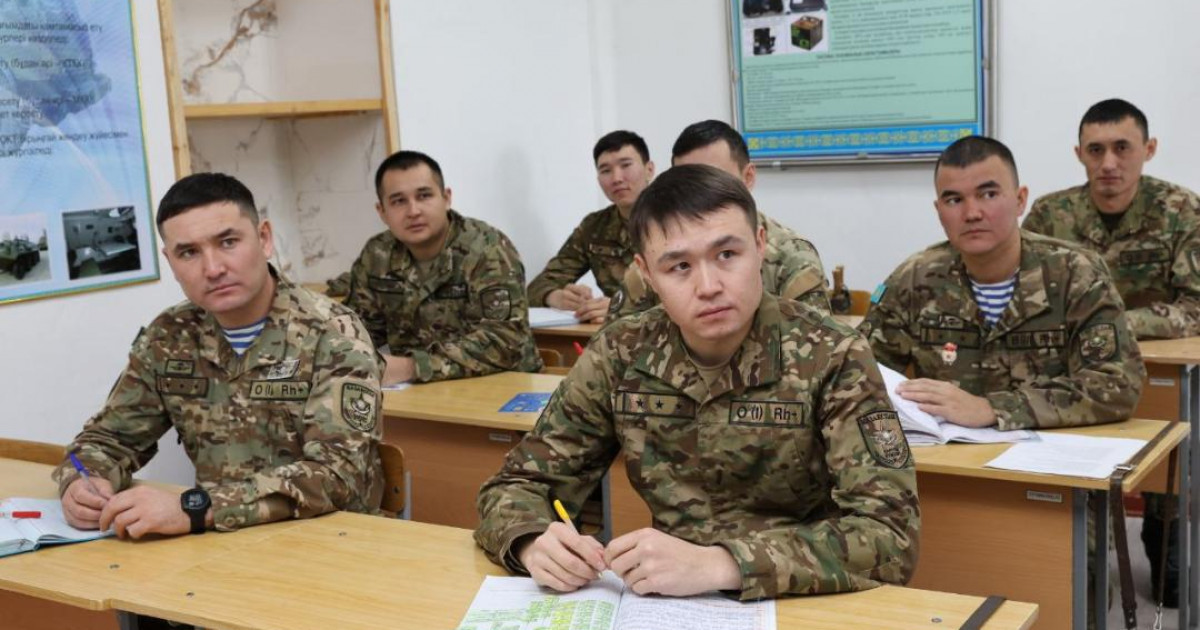 Биыл Қазақстанда 850-ден астам запастағы  офицер әскери қызметке шақырылады