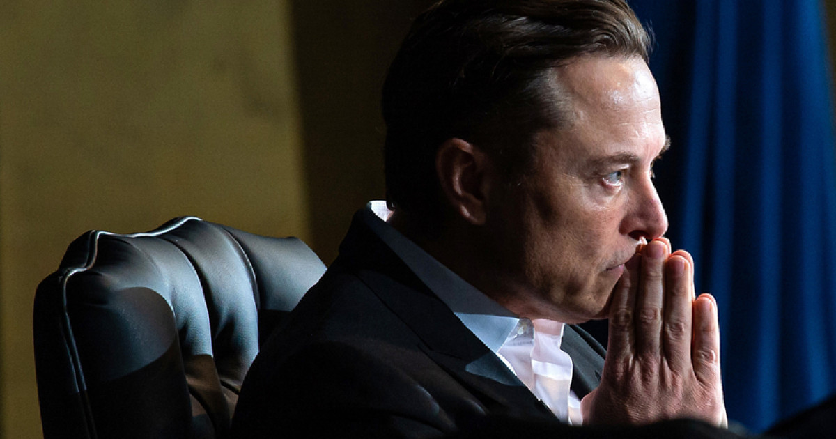 Илон Маск Ресейдің Starlink-ті қолдануы шектелгенін мәлімдеді