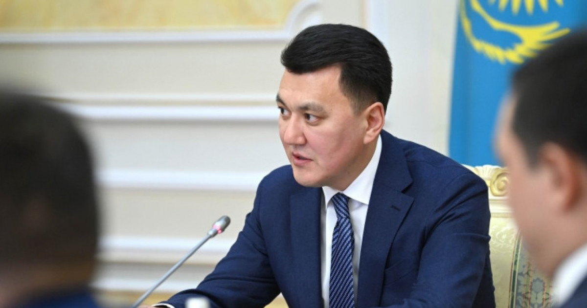 Мемлекетіміз барда тіліміз ешқашан тұғырдан түспейді. Мемлекетті сақтауымыз, елдің бірлігін ойлауымыз керек – Ерлан Қарин