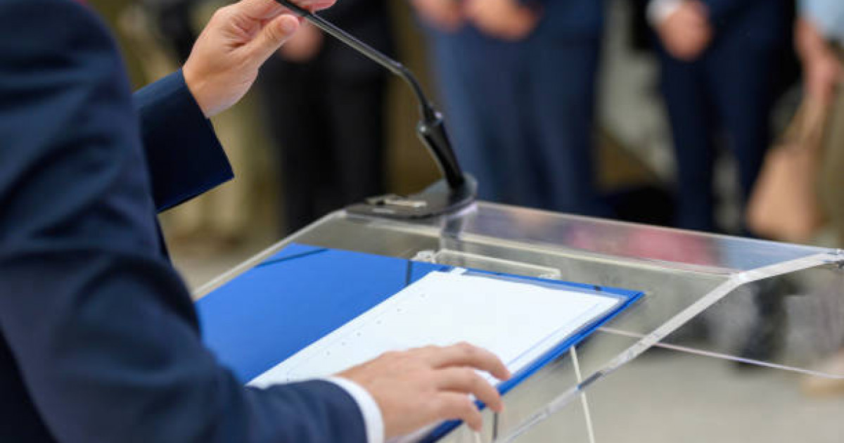 Сыбайлас жемқорлықпен айналысқан бұрынғы әкімі «Ауданның Құрметті азаматы» атағынан айырылды