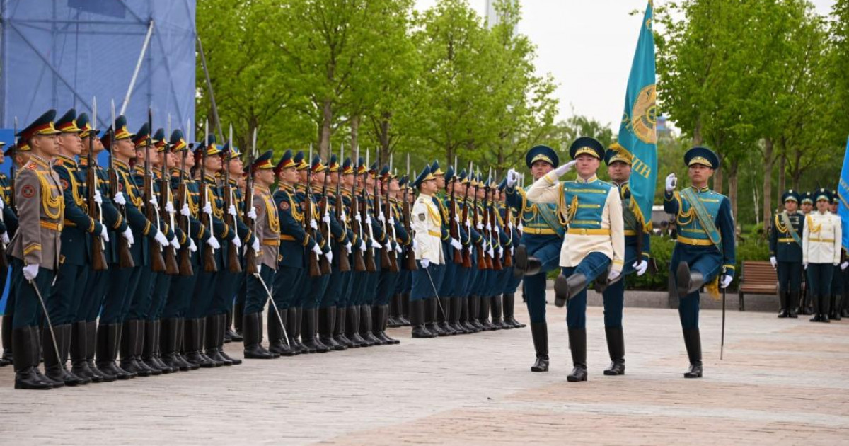 Астанада Отан қорғаушы күніне арналған мерекелік плац-концерт өтті