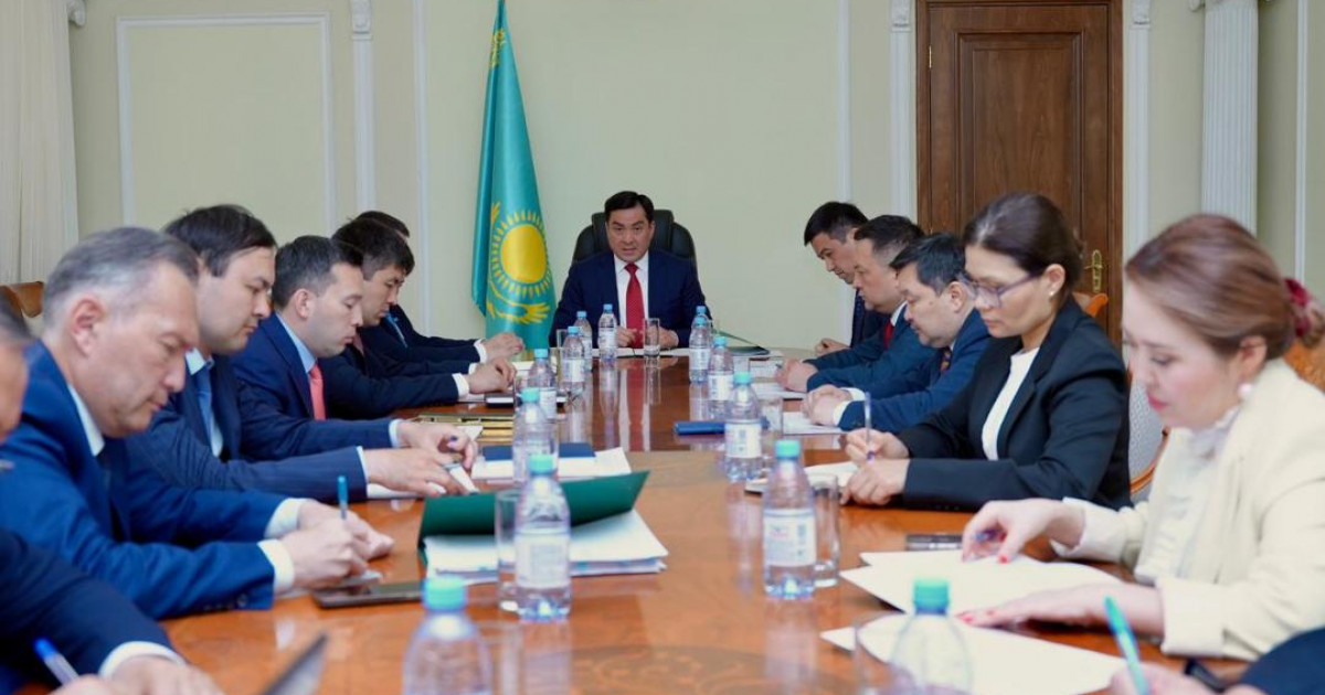 Қазақстанда жылына 10 миллион тонна мұнай өңдейтін зауыт салуға дайындық басталды