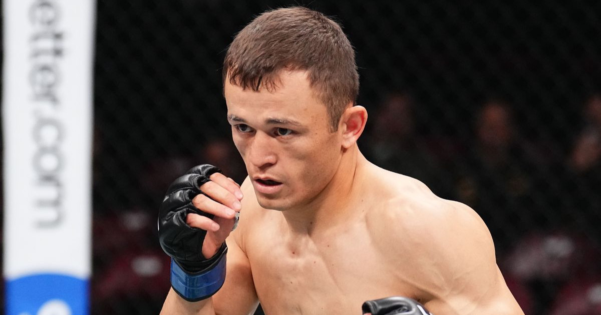 Бекзат Алмахан Бакудегі UFC турнирінде жеңіліп қалды
