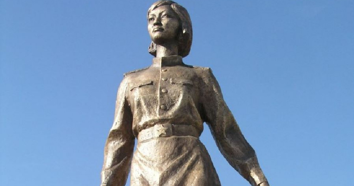 Қазақтың қайсар қызы Әлия Молдағұлованың туғанына – 101 жыл