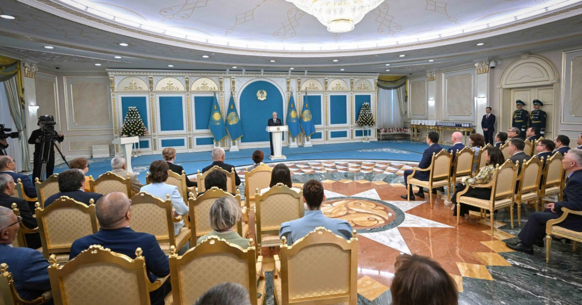 Президент журналистер қауымының жаңа Конституцияны әзірлеуге және талқылауға қосқан үлесін атап өтті