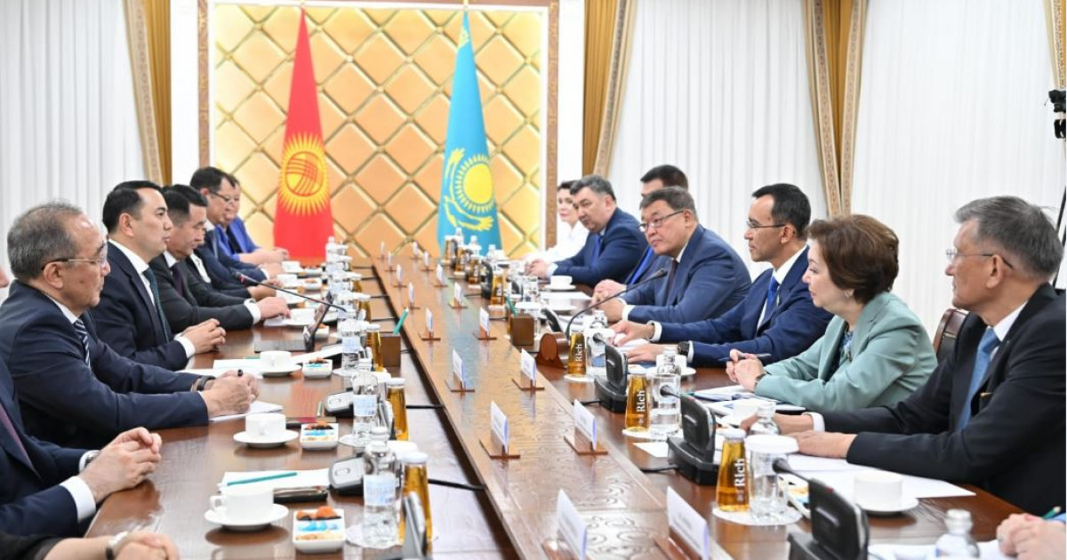 Сенат Спикері Мәулен Әшімбаев Қырғызстан Жогорку Кенешінің Төрағасы Марлен Маматалиевпен кездесті