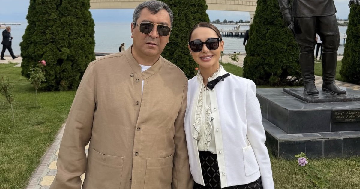 «Жұмабектен басқа деңгейді көрдім»: Динара Сәтжан жұбайы туралы әсерлі жазба жариялады