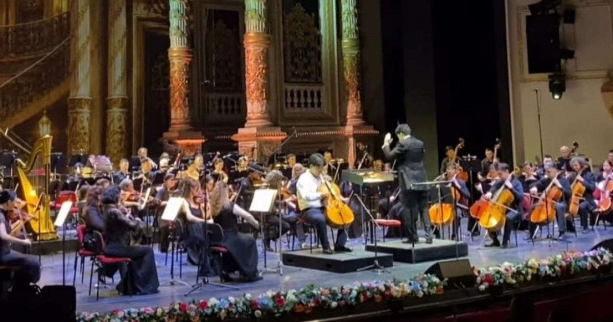 Viva Cello  кешінде үш бірдей туындының тұсауы кесілді