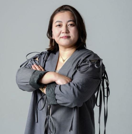 Жалаңаш әнші Ферги