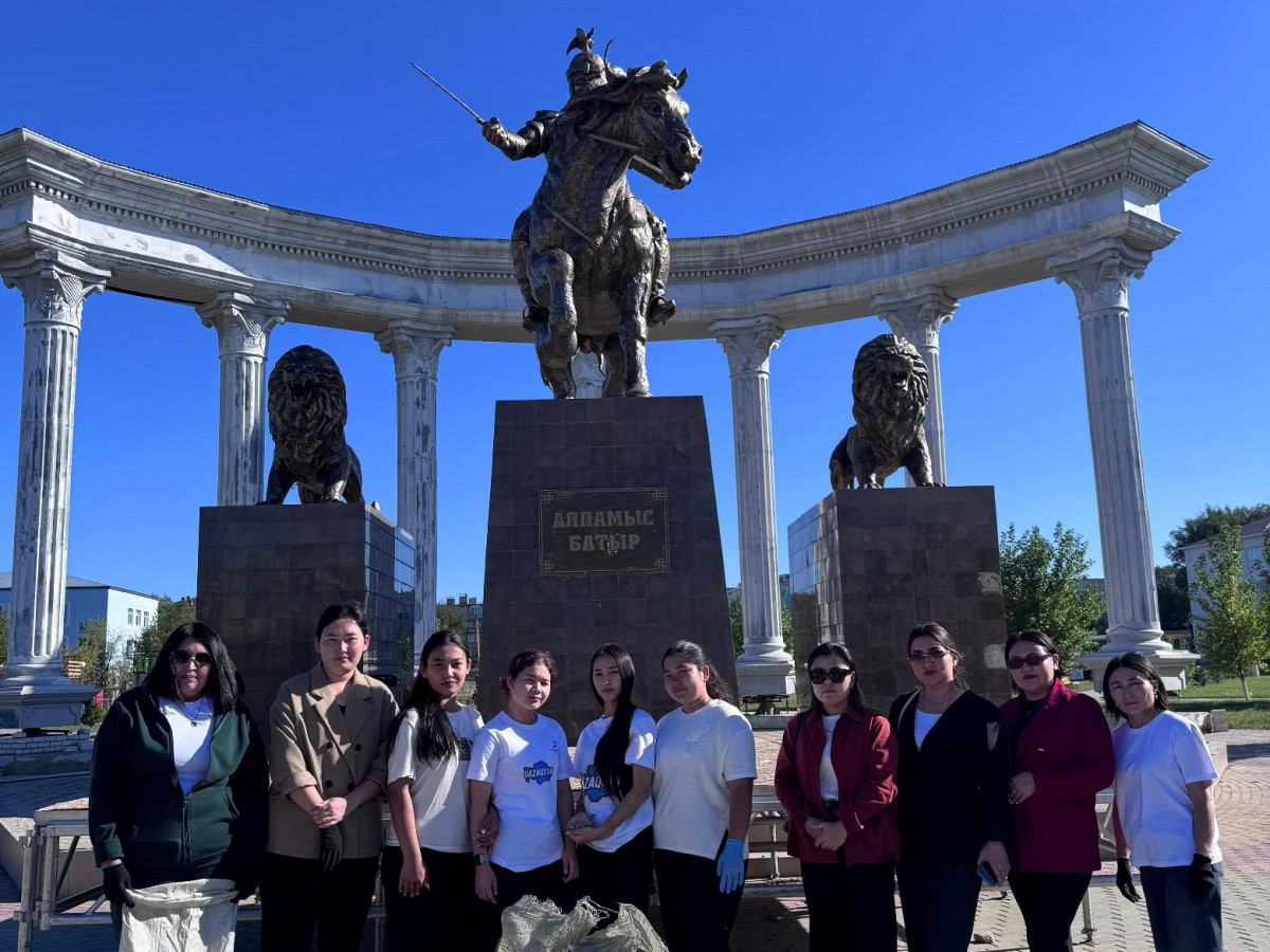 Түрмеде қамшылап жатқан әйелдердің видеосы